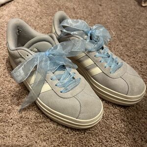 Adidas Women's Gray Sneakers with Light Blue Laces